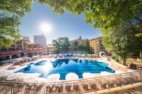 Гостиница Grifid Club Hotel Bolero & Aqua Park – Ultra All Inclusive & Private Beach  Золотые Пески